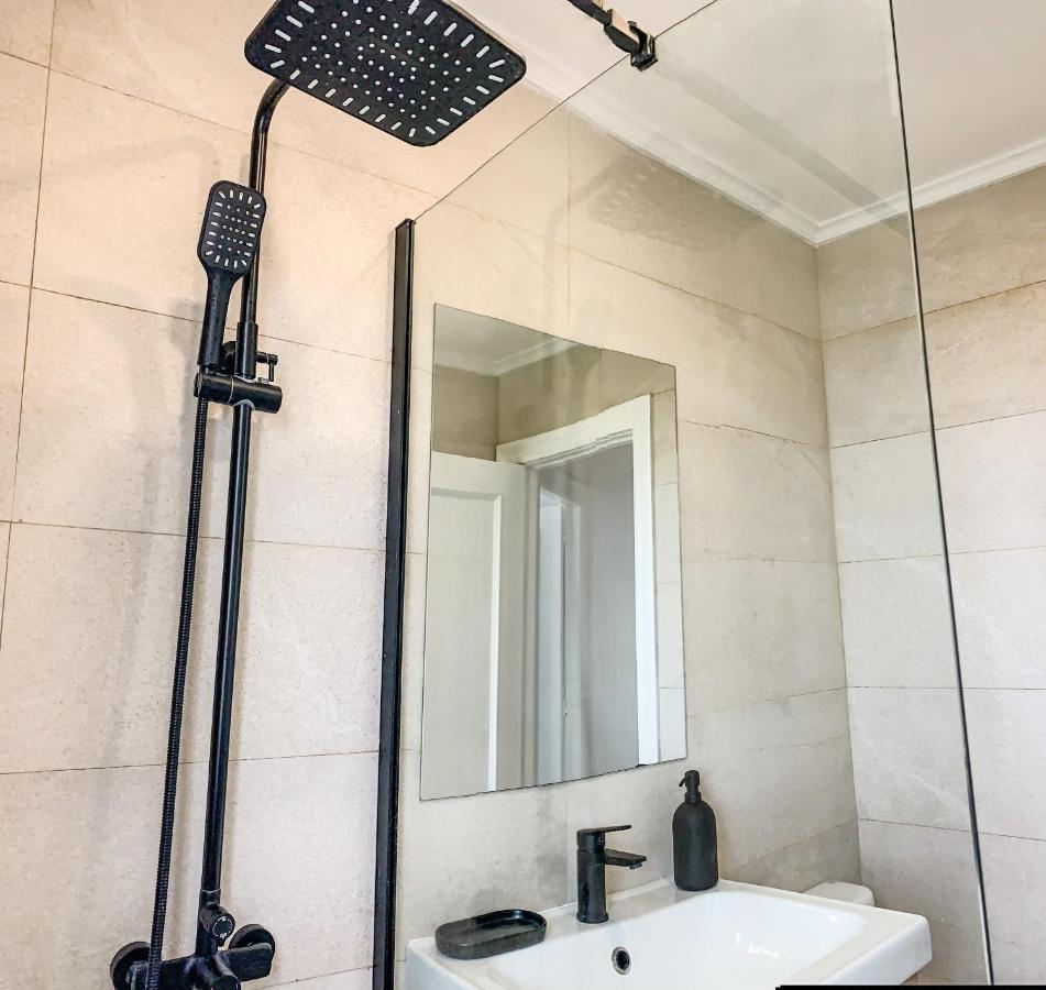 Acogedor Apartamento Con Terraza Y Parking Publico En Комильяс Экстерьер фото