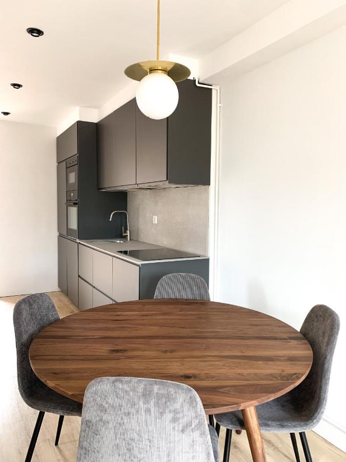 Acogedor Apartamento Con Terraza Y Parking Publico En Комильяс Экстерьер фото